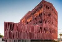 photo de la sortie  L’homme face &agrave; l’univers &raquo; pr&eacute;sent&eacute;e par Sylvie Vauclair.